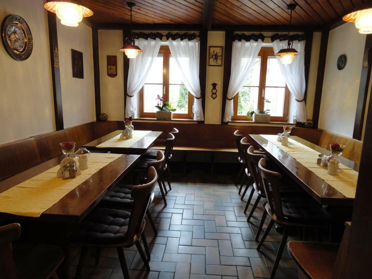 Gasthof Reiterstuben Hoßkirch Exteriör bild